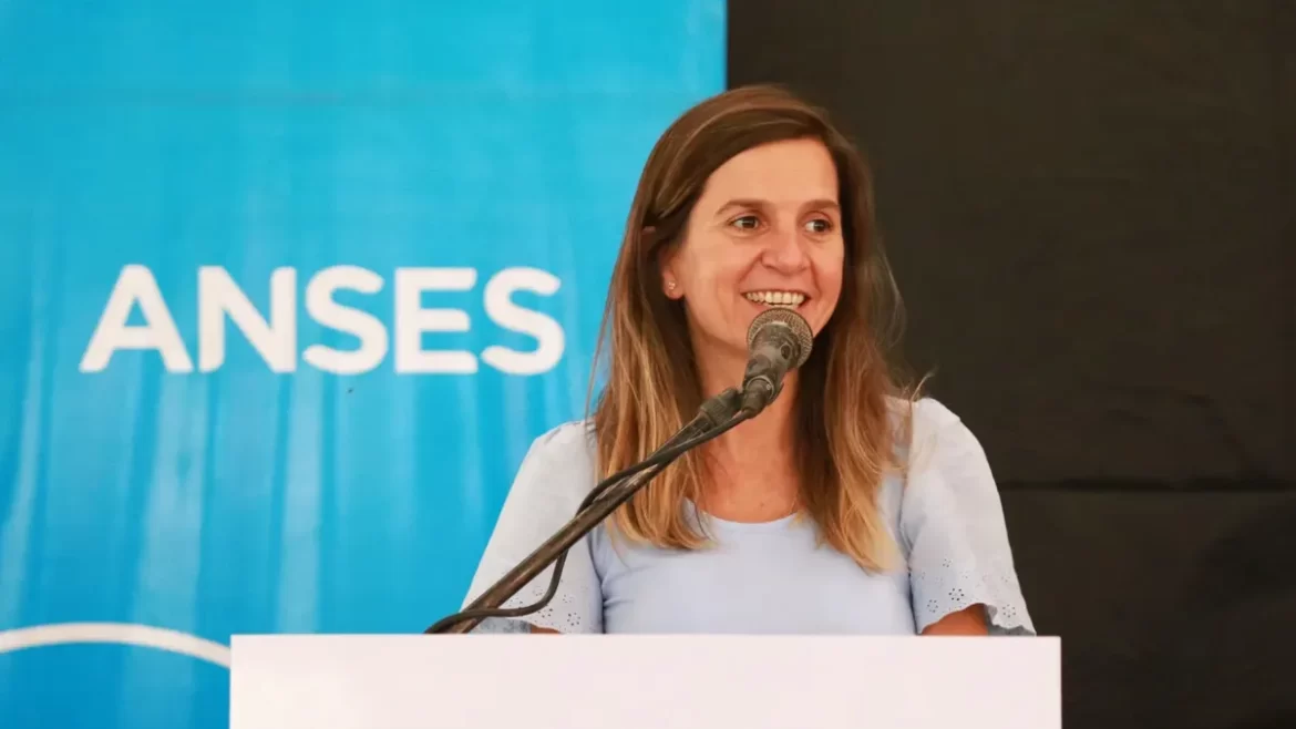 Fernanda Raverta, titular de ANSES, expuso sobre el “Plan de pago de Deuda Previsional”