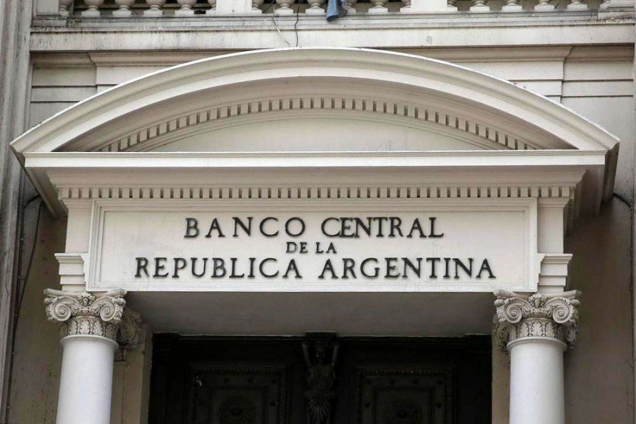 Argentina mantiene un sistema financiero líquido y solvente