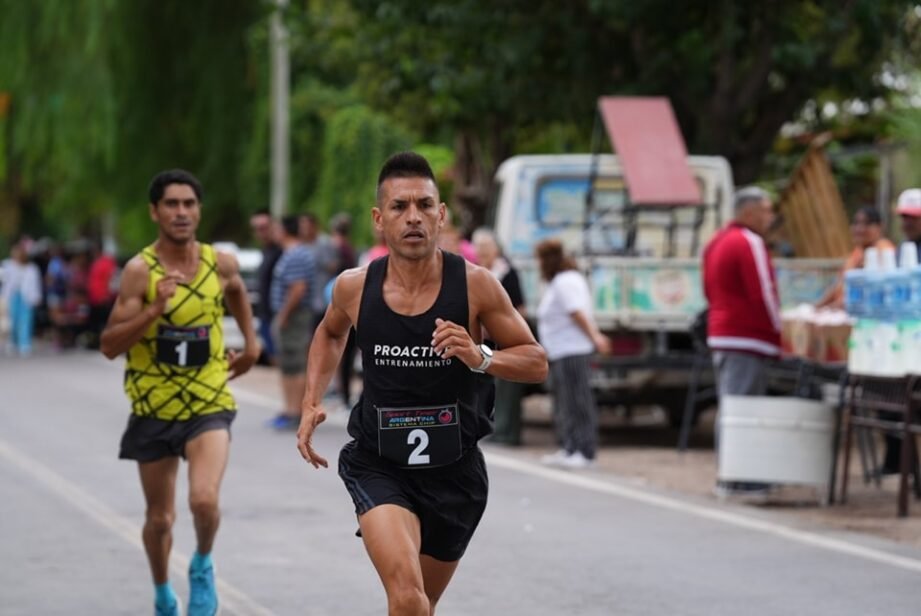 Corredores de Palmira se destacan en maratón de Junín