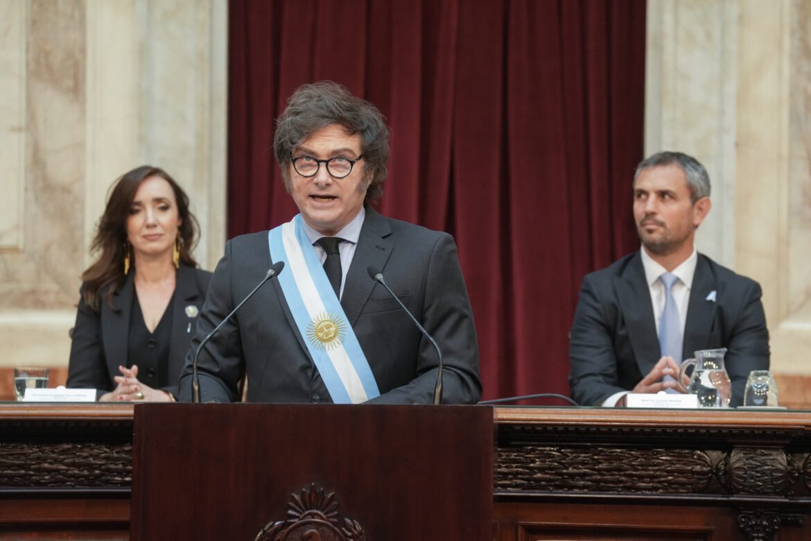 Milei presentó el Presupuesto 2025 en el Congreso de la Nación