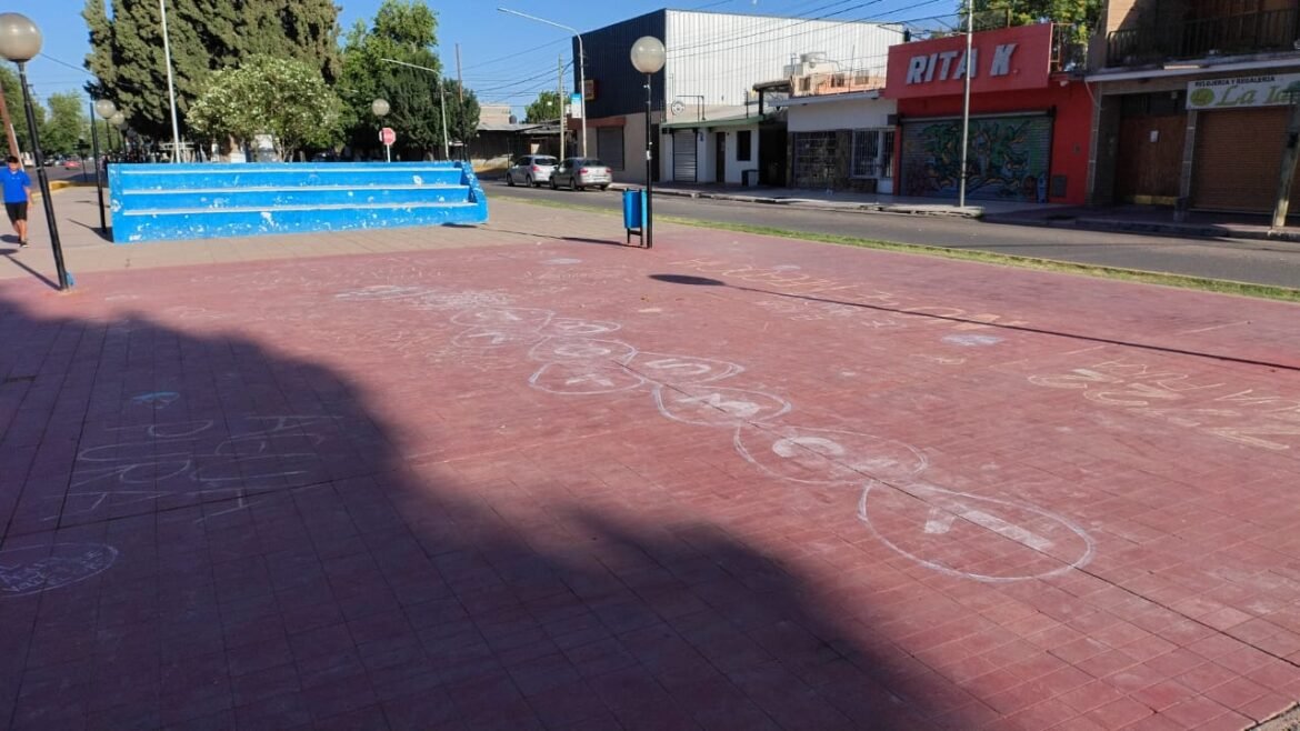 El espacio público de Palmira vandalizada