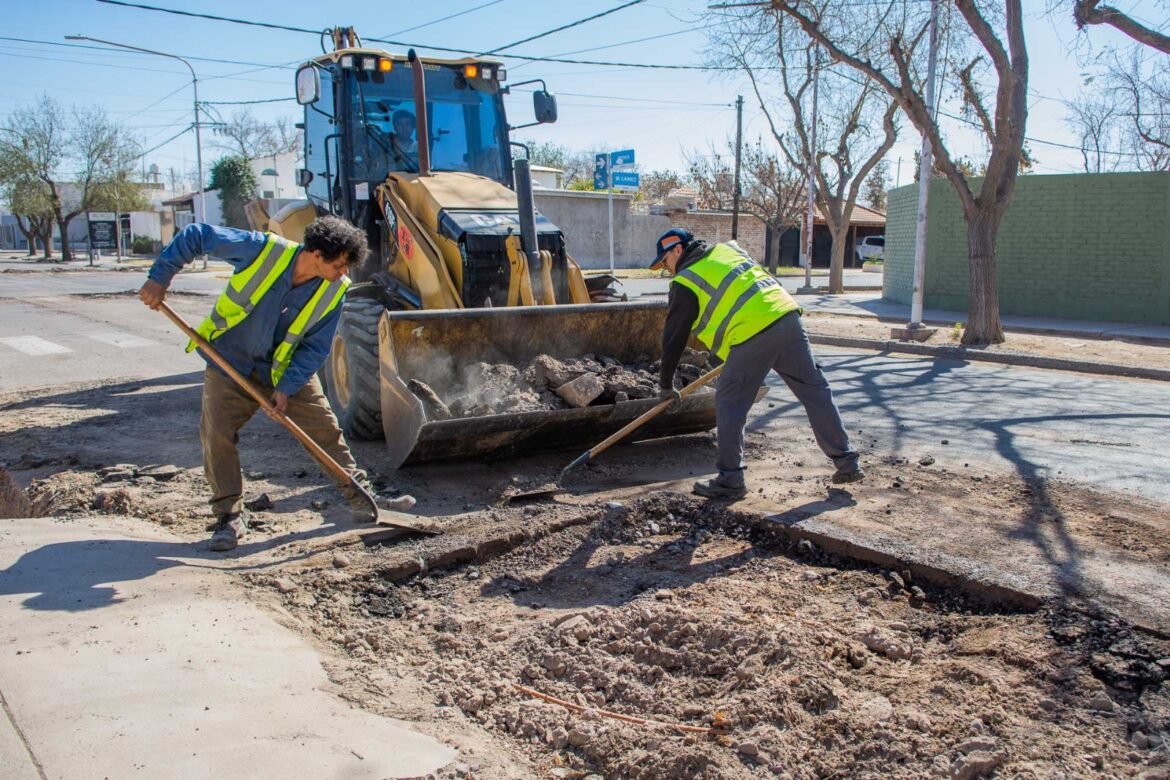 La comuna ha reparado más de 3.500 baches por roturas de AYSAM