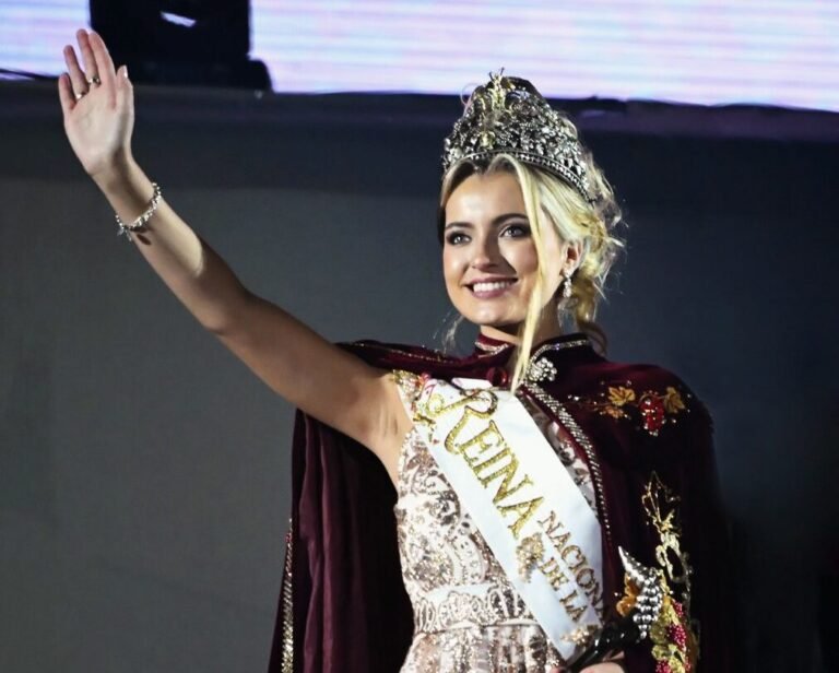 AZUL: desde el Nihuil a la corona nacional de la vendimia