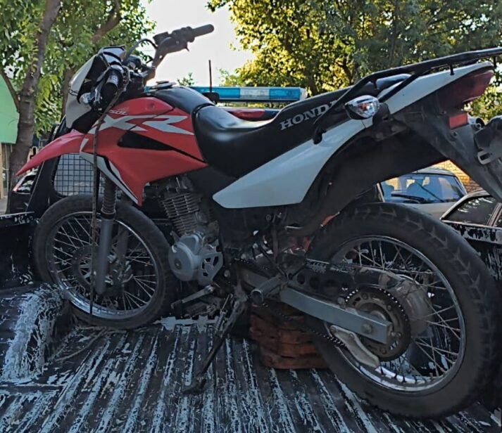 Intervención policial permitió recuperar una moto robada en San Martín