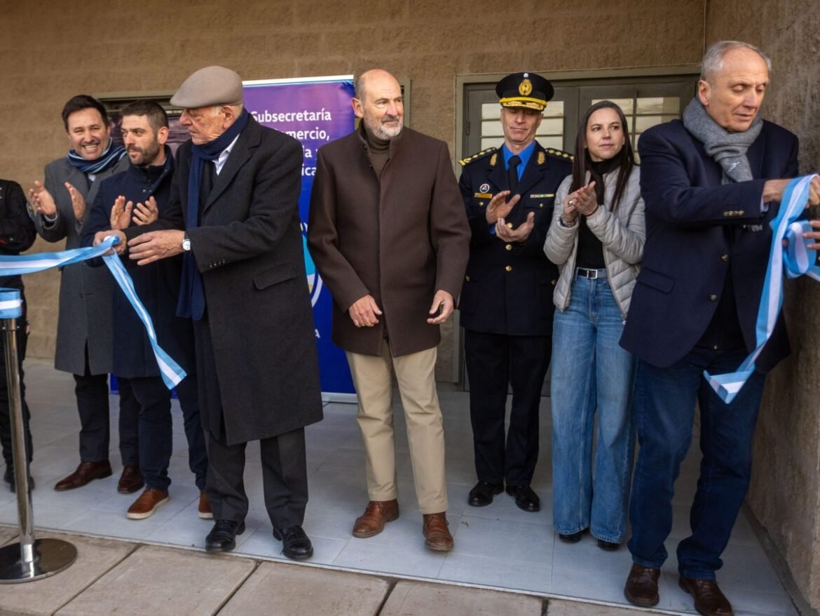 El Gobierno inauguró la Unidad Policial Palmira para fortalecer la seguridad en el Este provincial